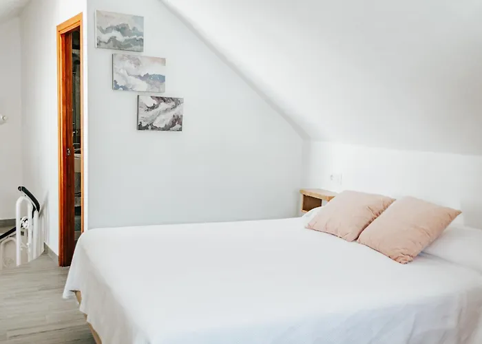 Apartamentos Y Estudios Casa De La Hoya